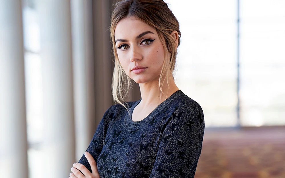 Anna de Armost