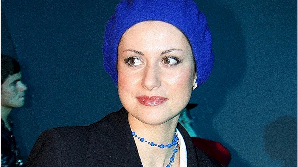 Anna Kovalchuk Geheimnisse der Untersuchung