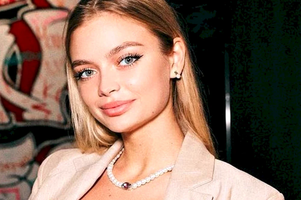 Anna Ischuk