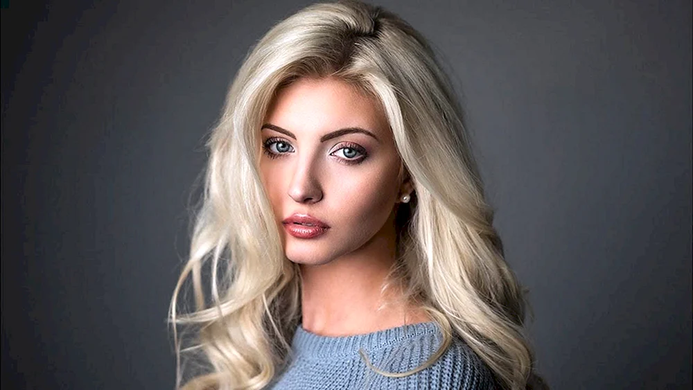 Anna Maradan Model