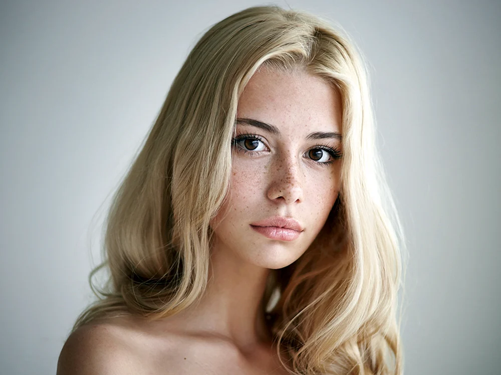 Anna Mikheeva hofmanita