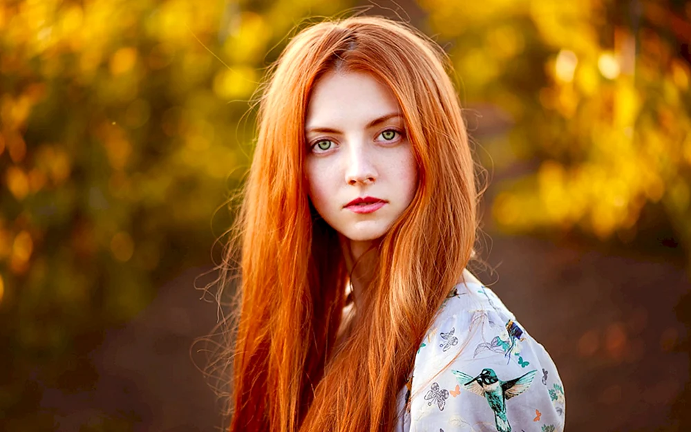 Nina Burns rotes Haar
