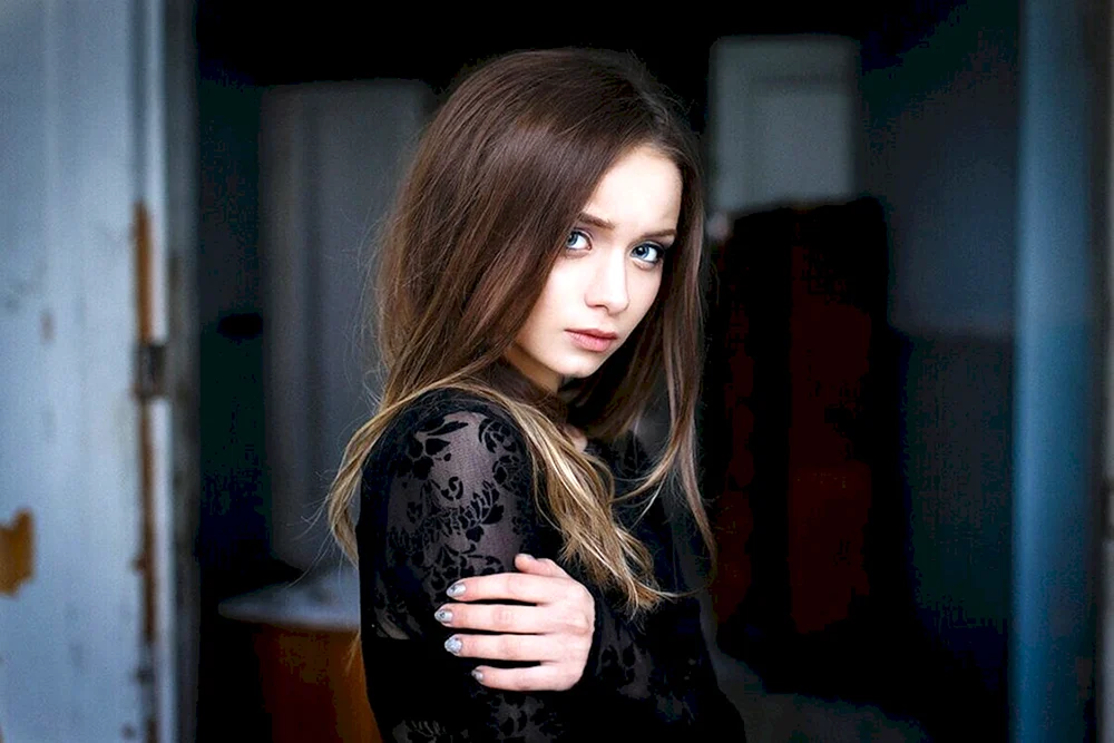 Anna Nevreva Modell 16