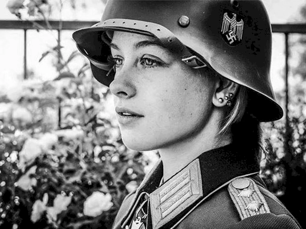 Anna Nondorf SS