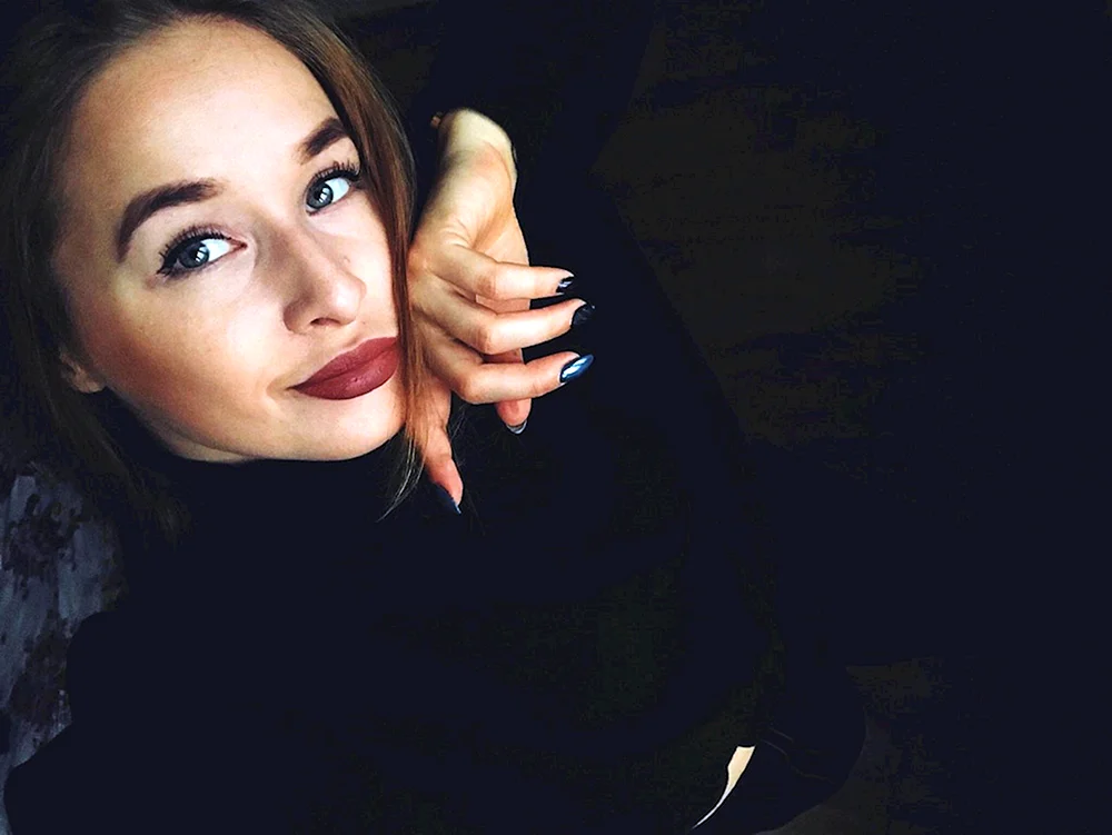 Anna Romanovskaya Sängerin