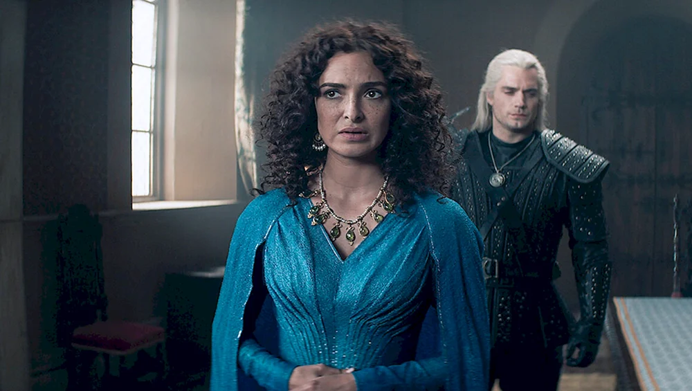 Anna Shaffer Triss