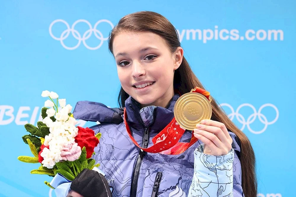 Anna Shcherbakova Eiskunstläuferin 2022