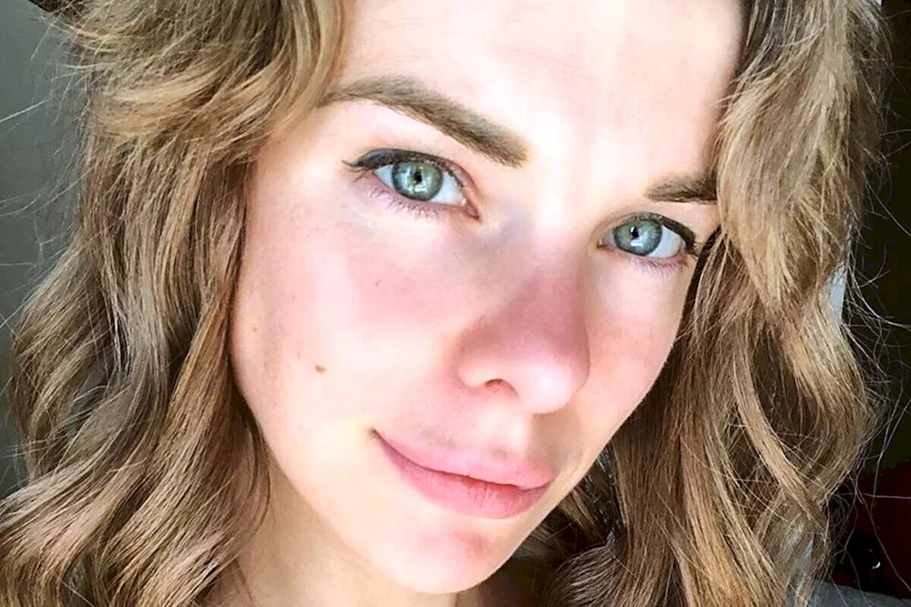 Anna Starshenbaum Schauspielerin