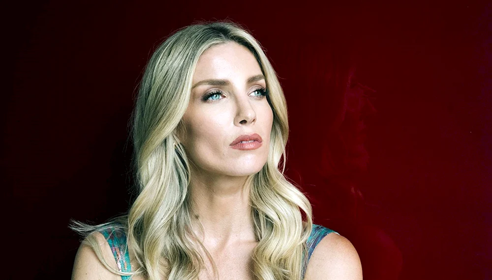 Annabelle Wallis