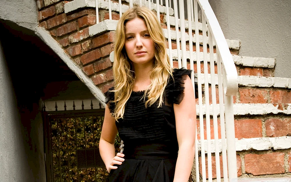 Annabelle Wallis Foto