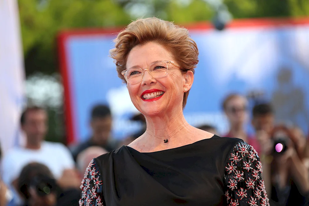 Annette Bening