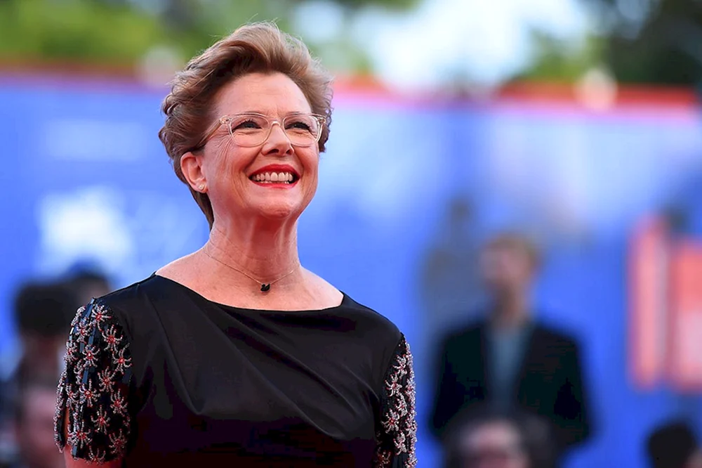 Annette Bening