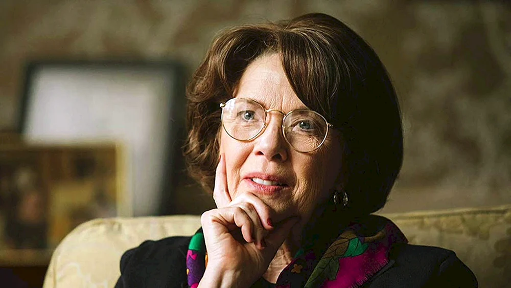 Annette Bening