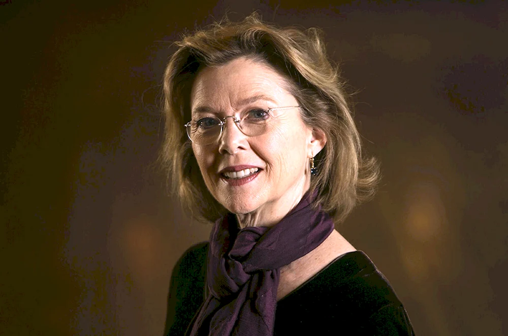 Annette Bening