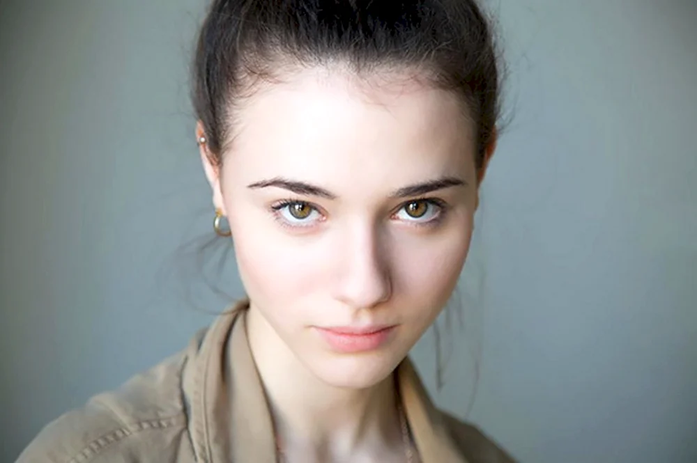 Anya Chalotra