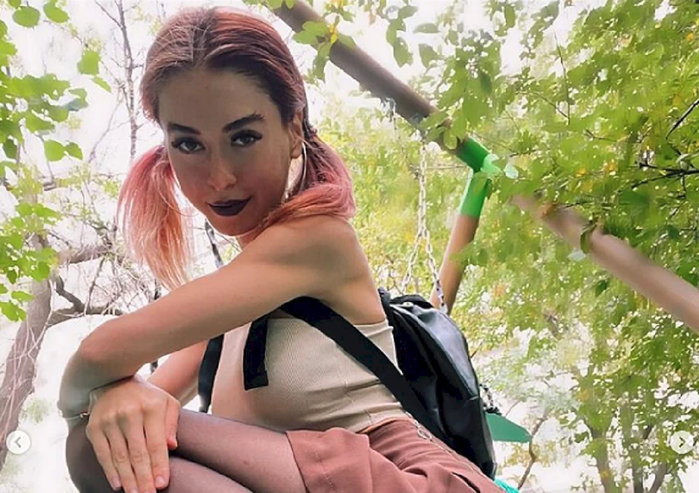 Angelica Liqueen