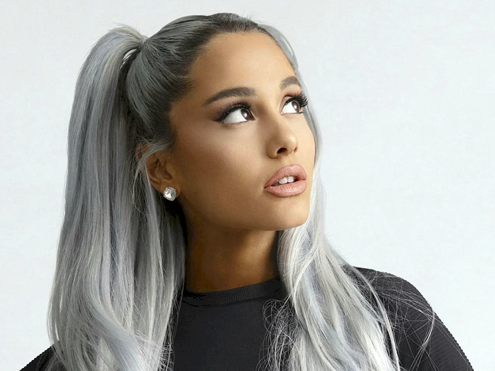 Ariana Grande 2019