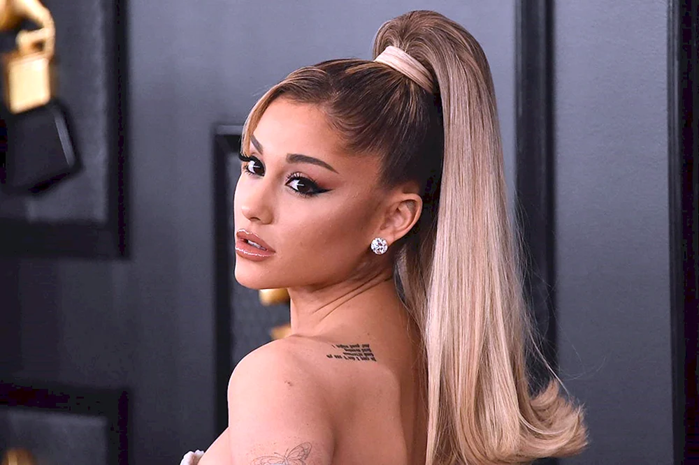 Ariana Grande 2019