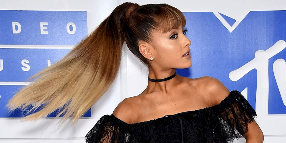 Ariana mit Pony