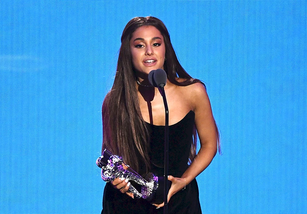 Ariana grande