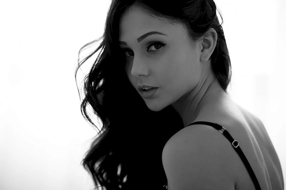 Ariana Mary