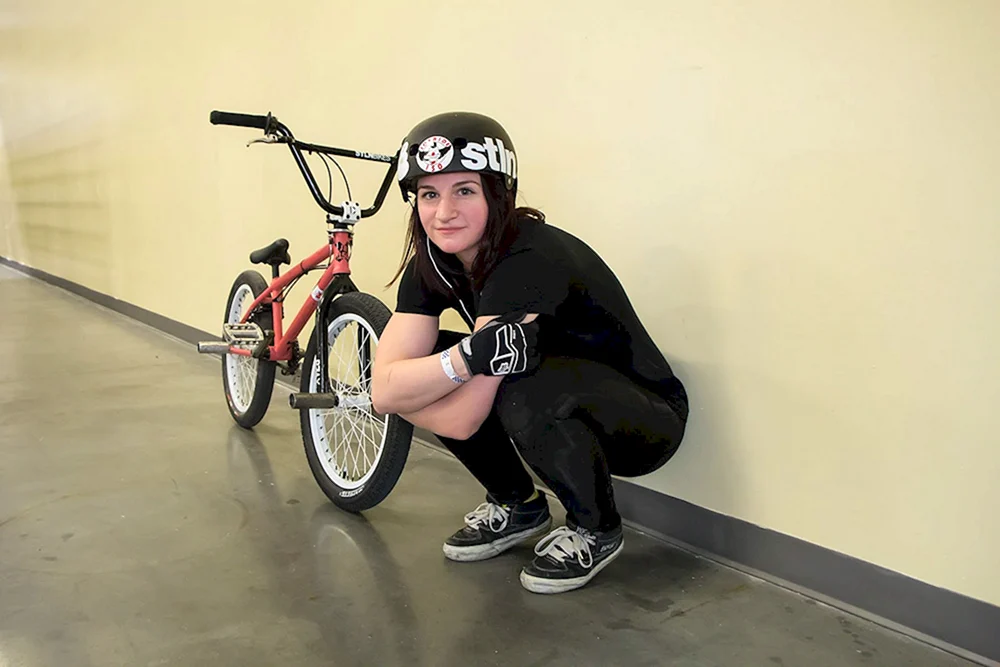 Arina Brabus bmx