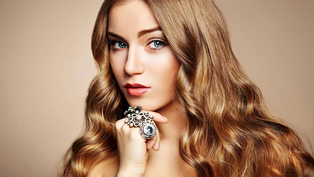 Arina Postnikova
