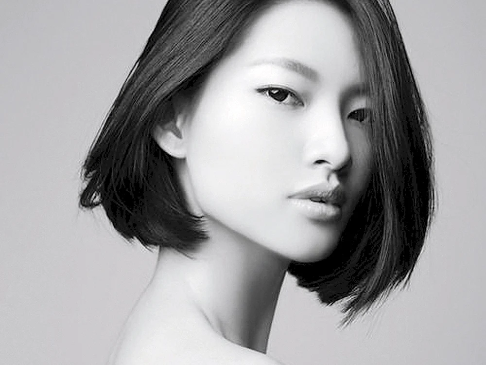 Asiatisches Facebaring