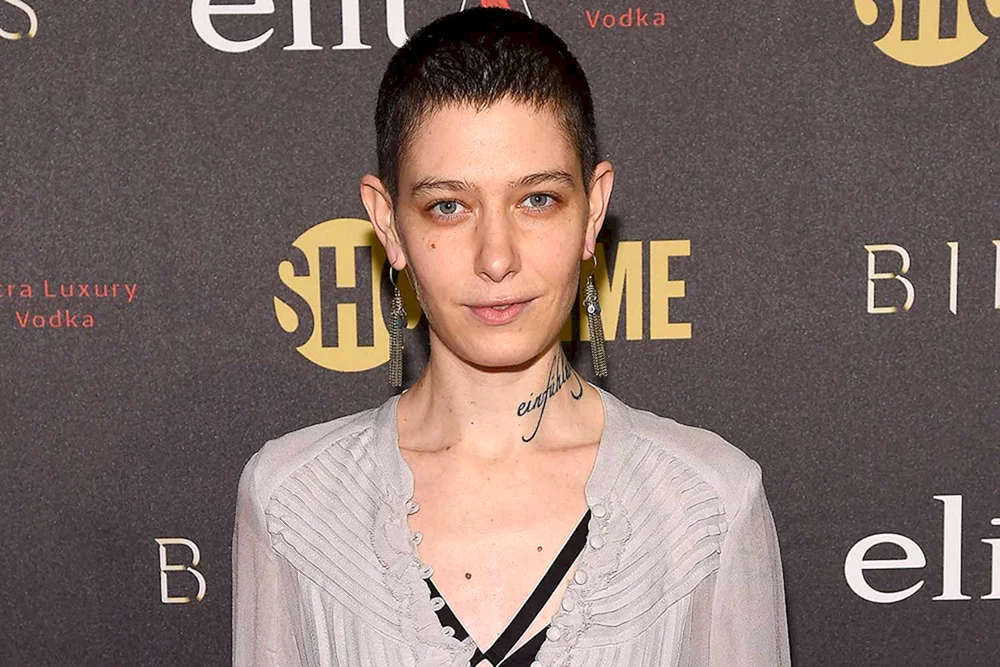 Asien Kate Dillon