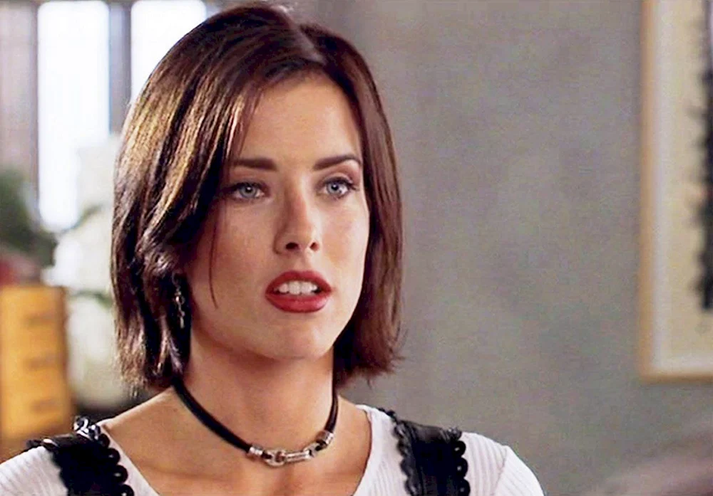 Tea Leoni
