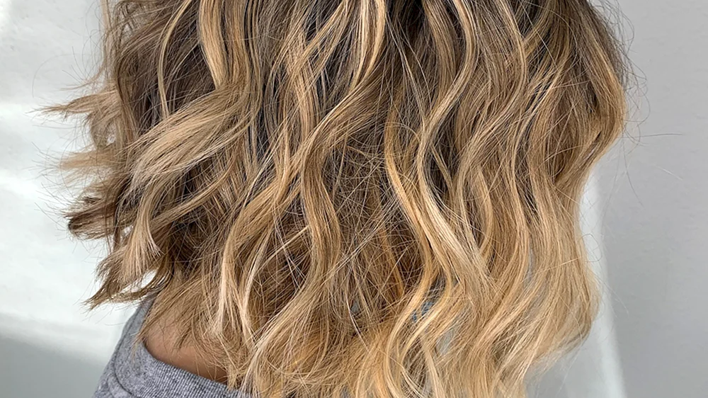 Balayage für kurzes blondes Haar