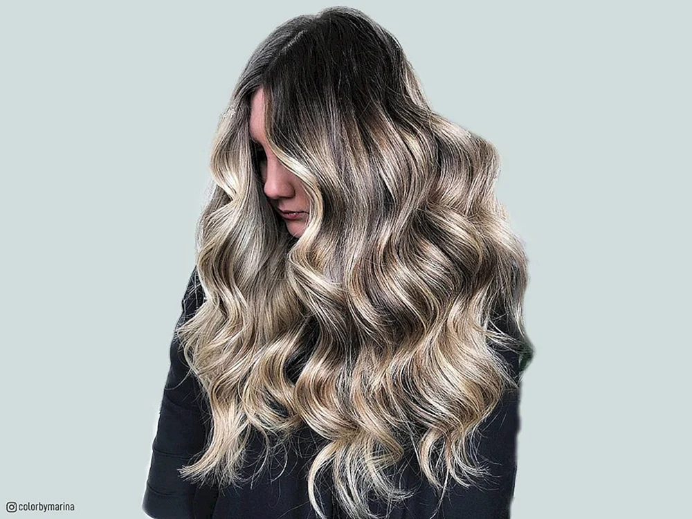 Aufhellung. dunkles Haar