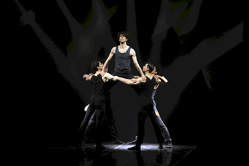 Oleg Zotov Ballerinen