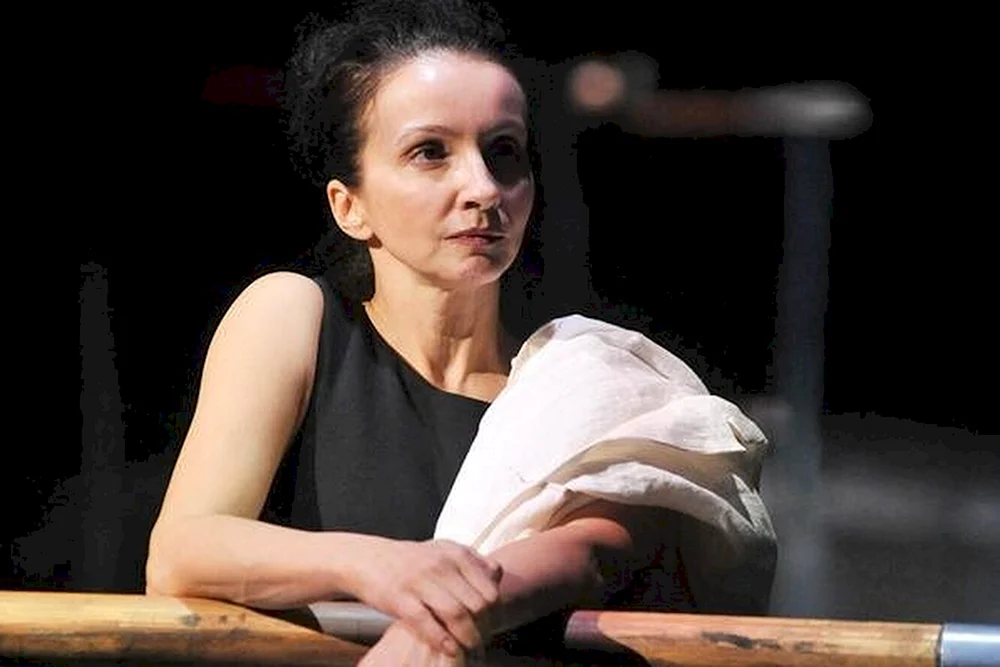 Alla Sigalova als junge Frau