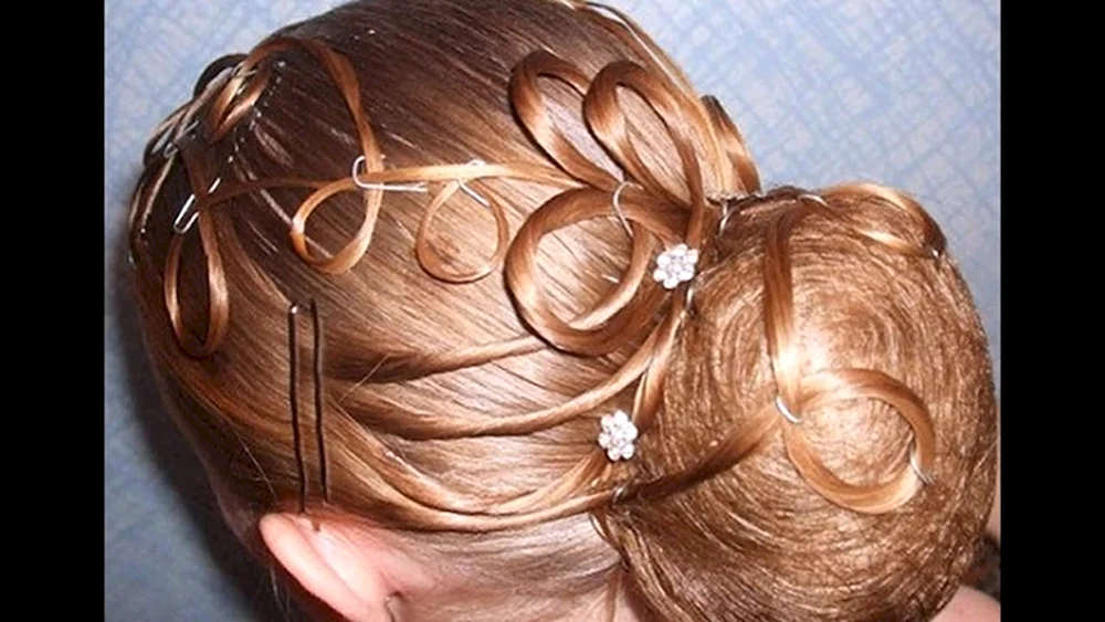 Tanzfrisuren für Mädchen