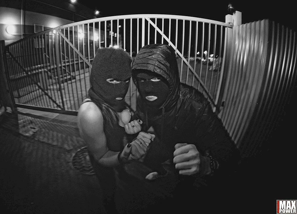 Mädchen in Maske Maske Balaclava