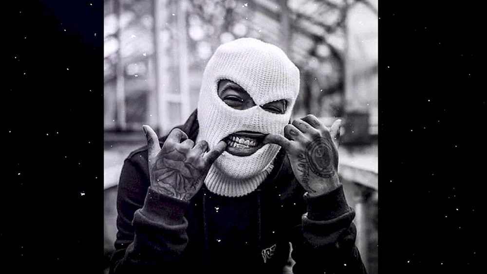 Anonymer Neon-Maskenmann
