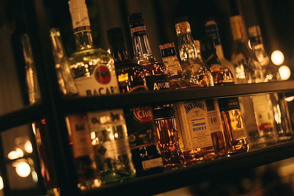 Bar mit Alkohol