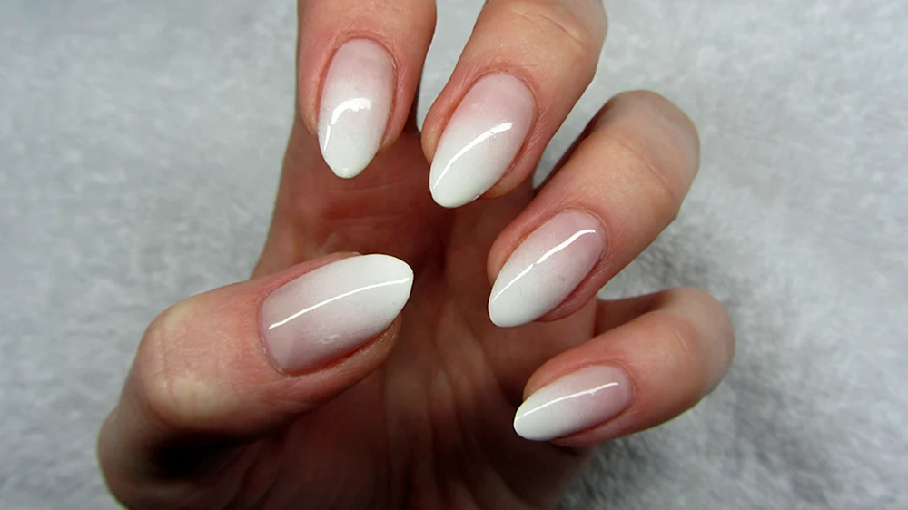 Nude Mandel ombré