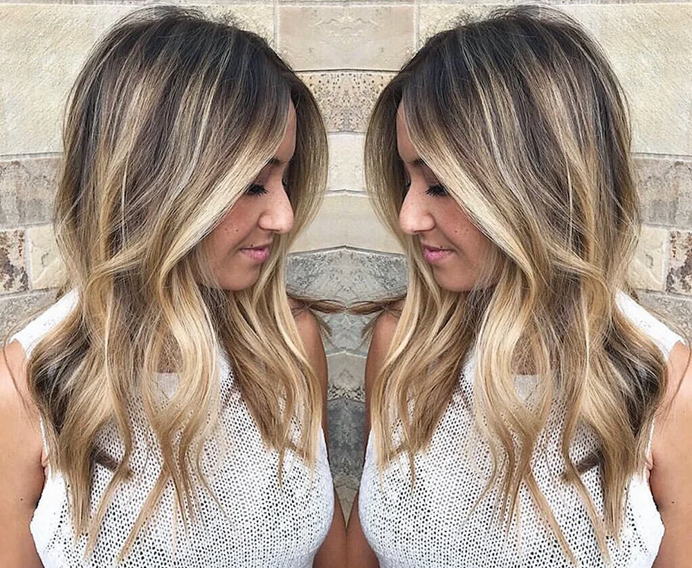 Ausgebräunter Effekt auf langem blondem Haar