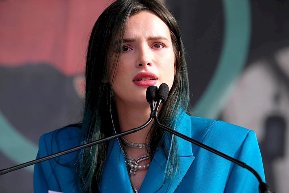 Bella Thorne onlyfans