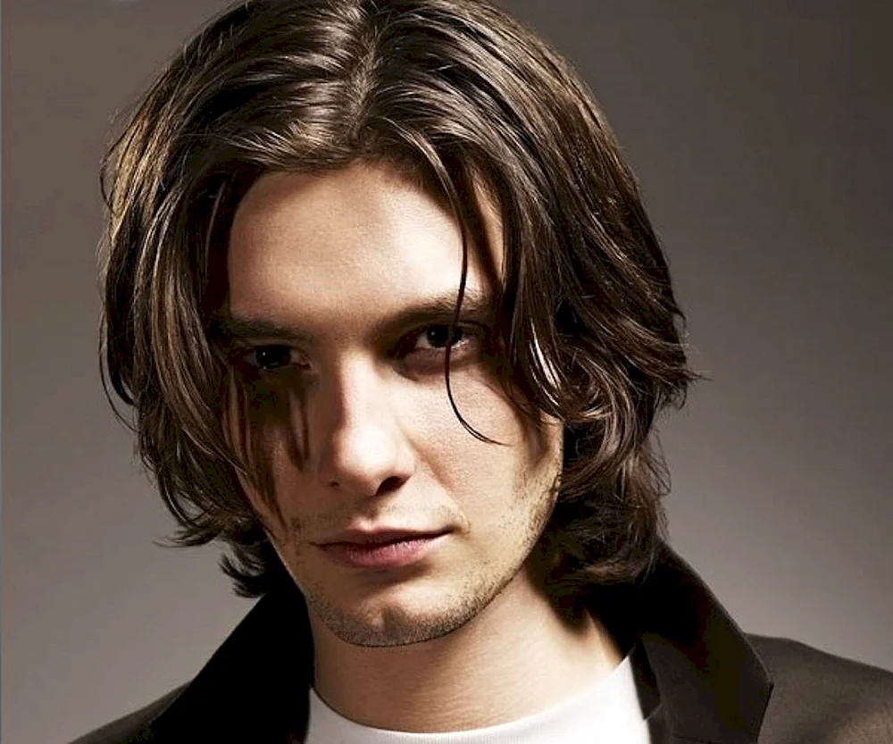 Ben Barnes Herrenfrisur