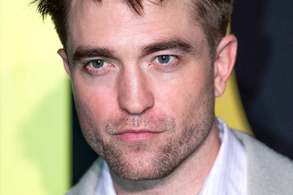 Robert Pattinson