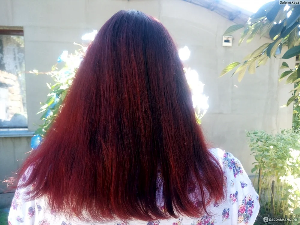 Blondes Burgunderhaar