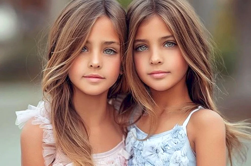 Gemini Leah Rose und Ava Marie Clements