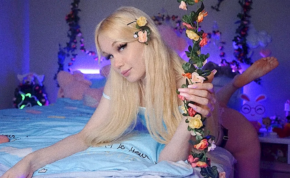 BLONDELASHES Dasha