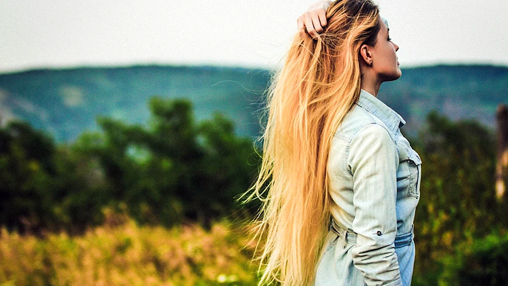Lange Haare blond