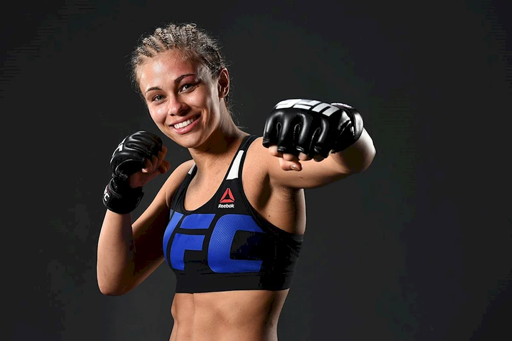Paige VanZant heiß