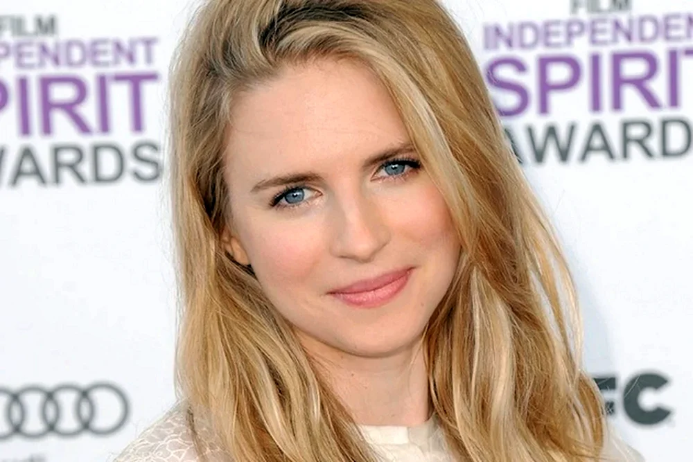 Brit Marling Marling anderes Land