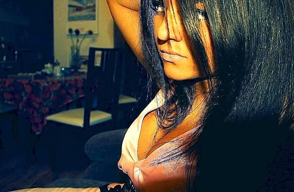 Brunette hausgemacht